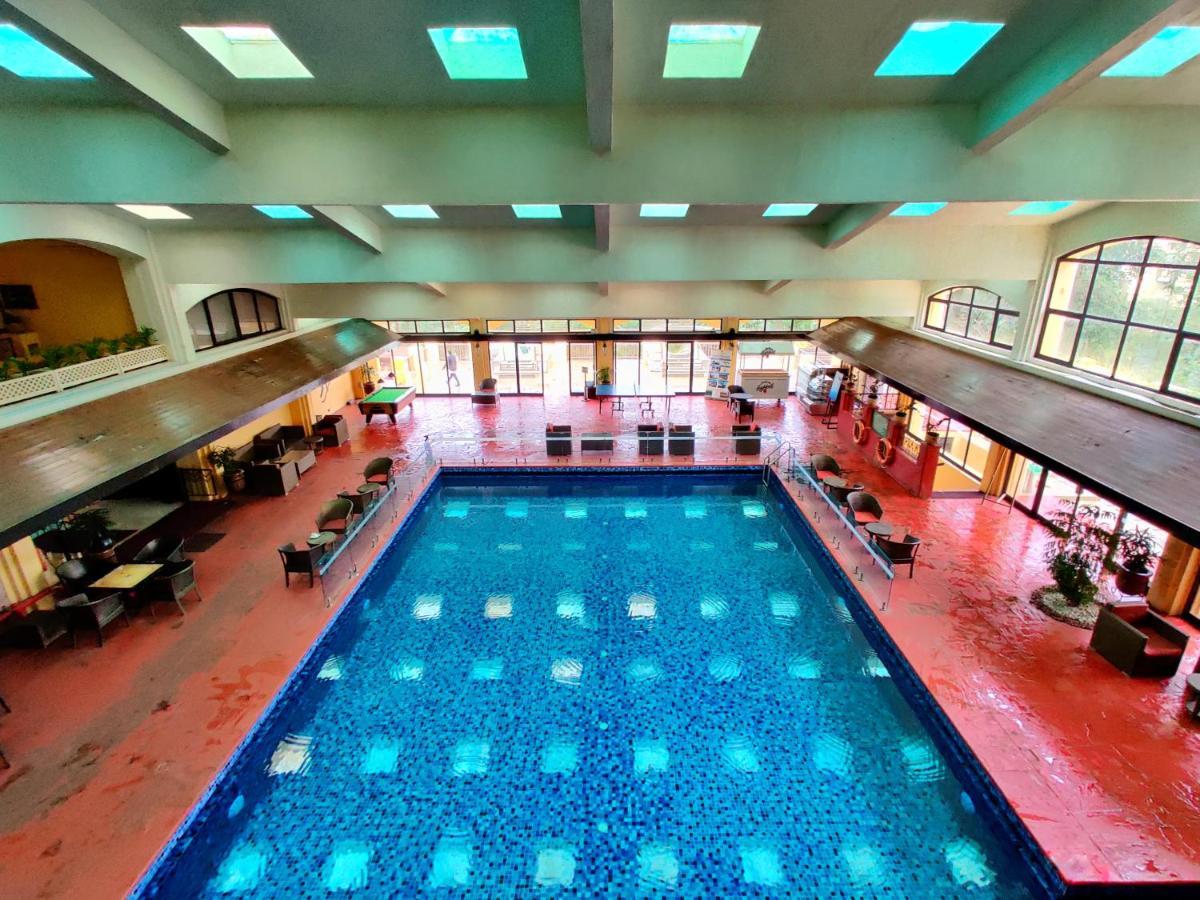 Fariyas Resort Lonavla Exterior foto