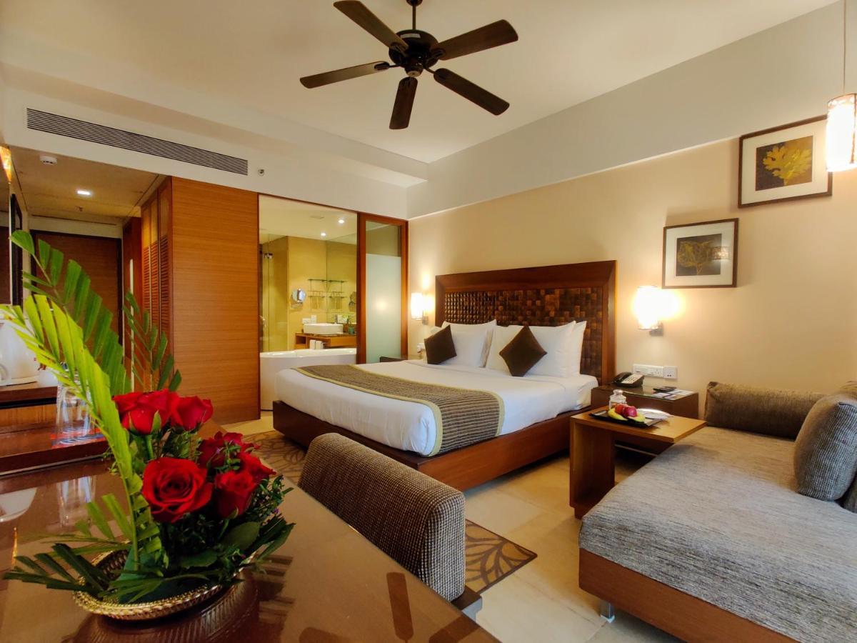 Fariyas Resort Lonavla Exterior foto