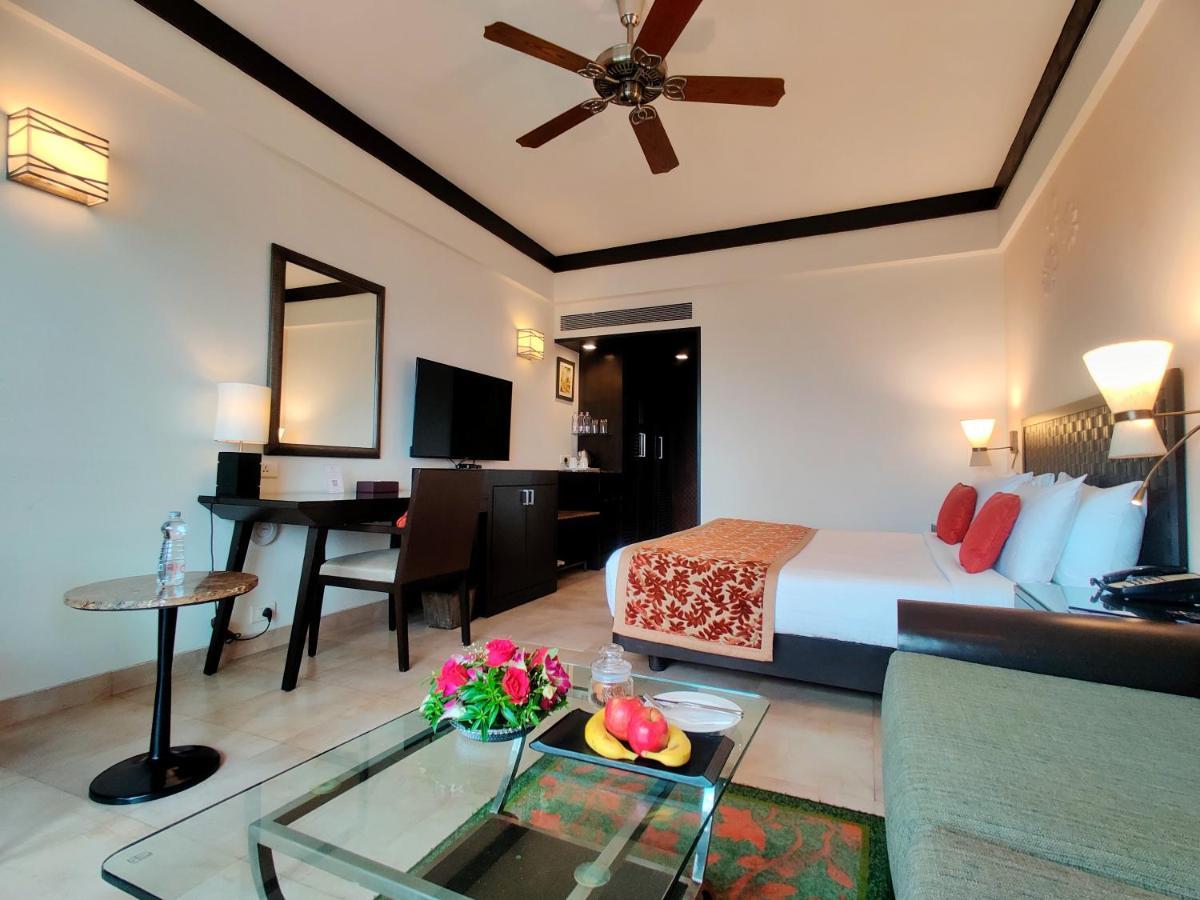 Fariyas Resort Lonavla Exterior foto