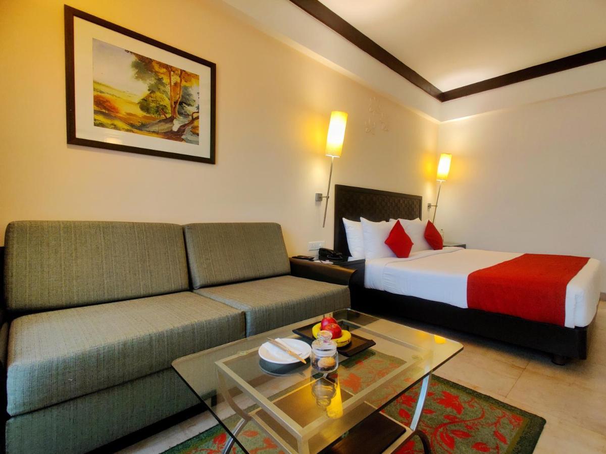 Fariyas Resort Lonavla Exterior foto